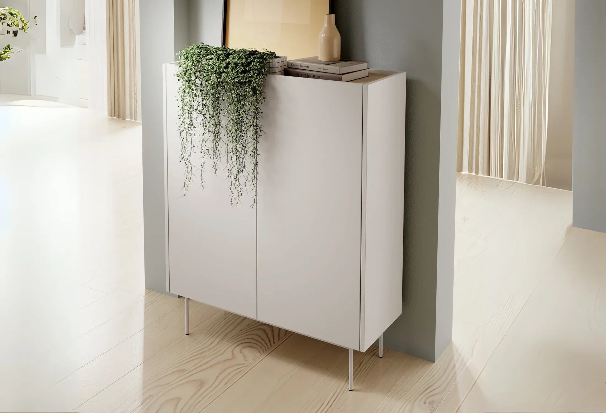 NAHLA COMMODE