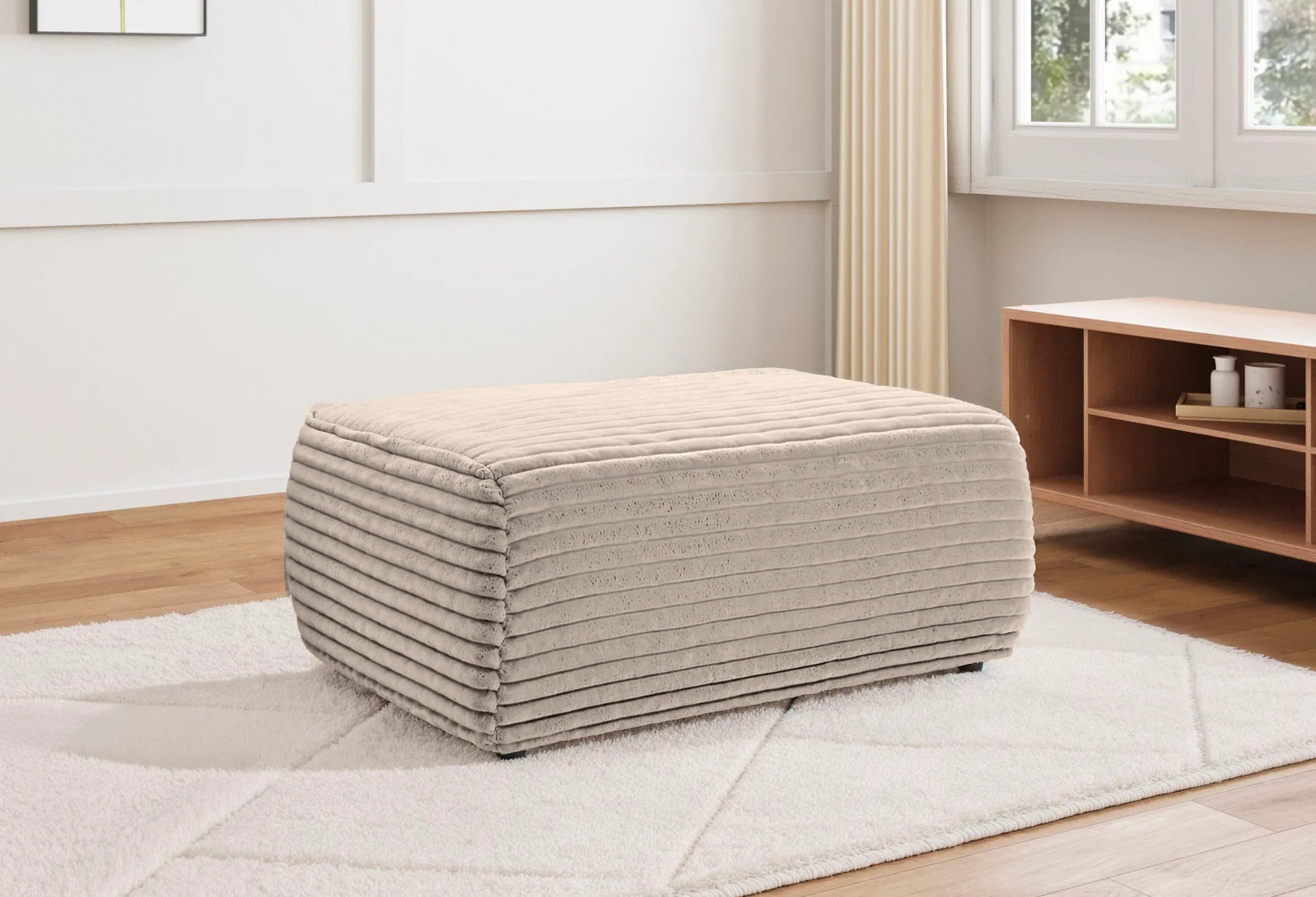 CLOUDY POUF